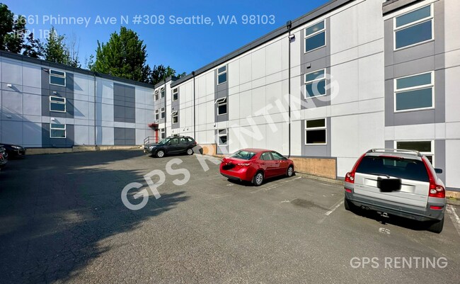 Building Photo - 3661 Phinney Ave N