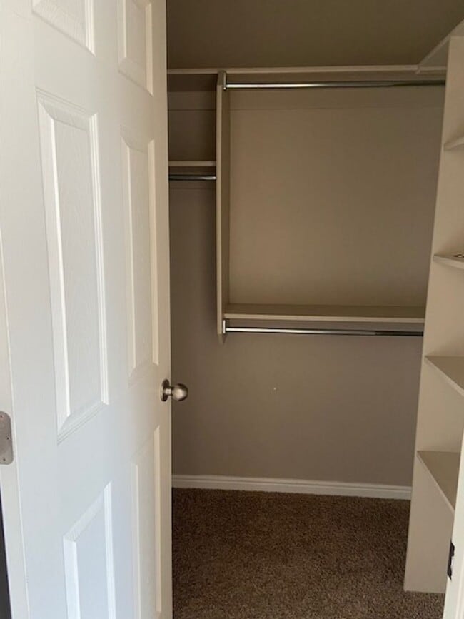 Building Photo - West Park #10