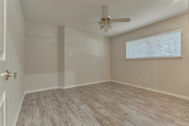 Building Photo - 51 S Crossed Birch Pl
