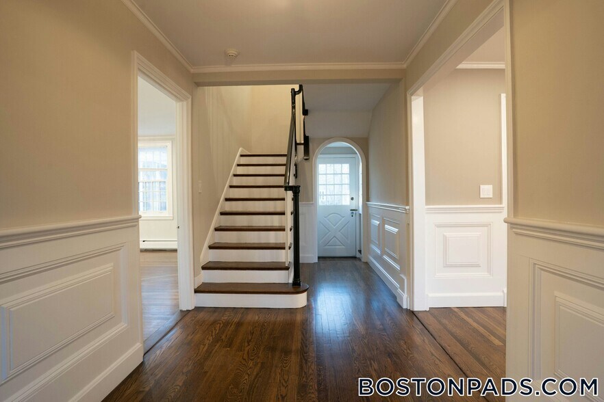 Building Photo - 40 Puddingstone Ln