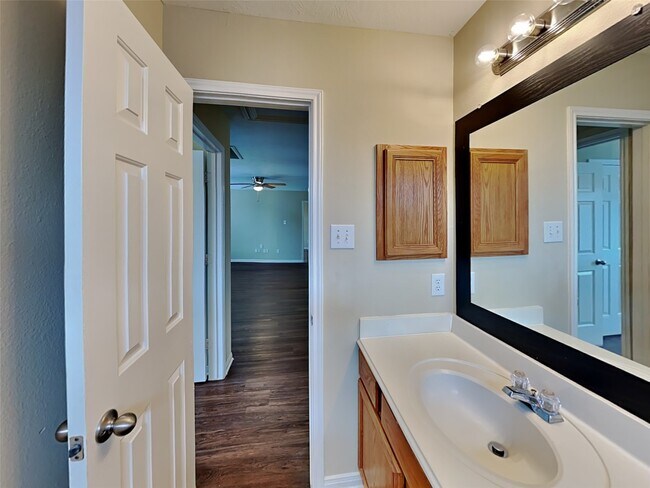 Building Photo - 4919 Chase Wick Dr