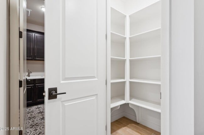 Building Photo - 5554 S Archer