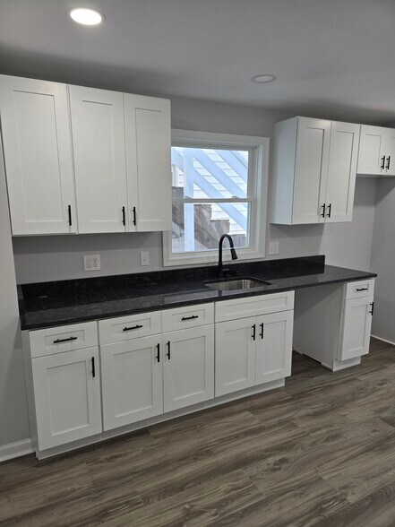 Building Photo - 77 N Pennsylvania Ave