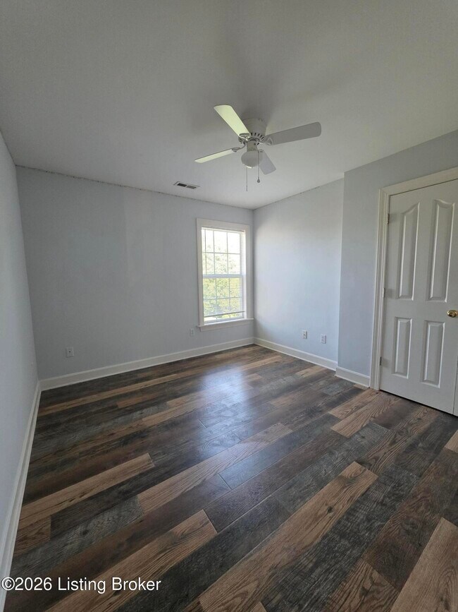 Building Photo - 11315 Top Walnut Loop