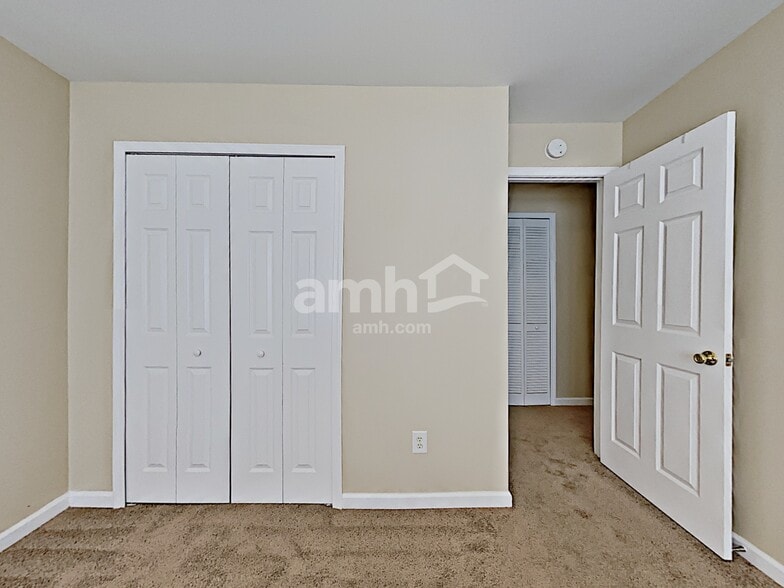 Building Photo - 2626 High Creek Run