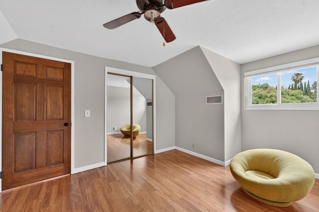 Building Photo - 420 Colusa Pl