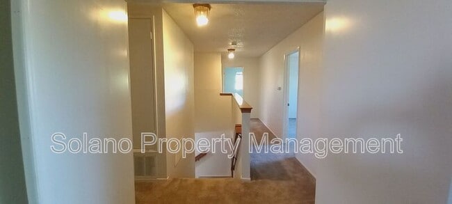 Building Photo - 3210 Mustang Cir