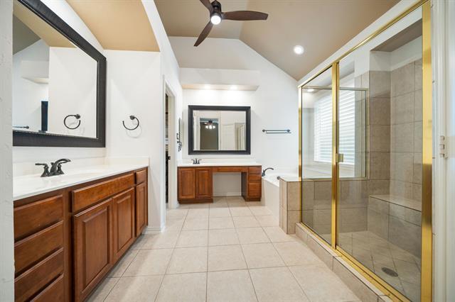 Building Photo - 15801 Waterview Dr