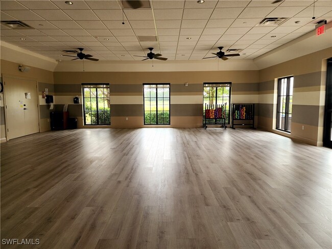 Building Photo - 11884 Hickory Estate Cir