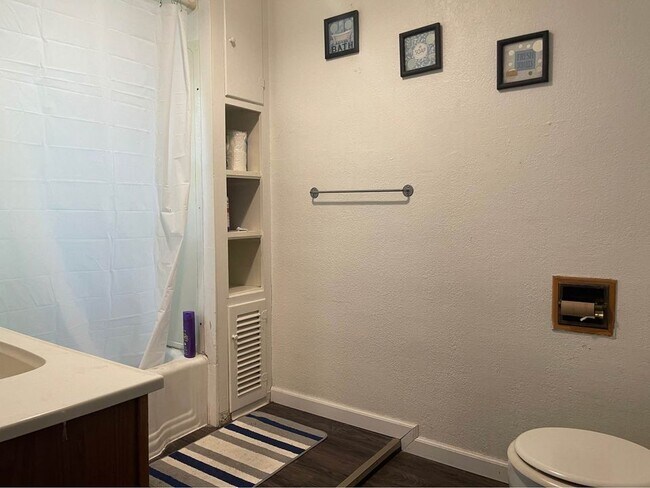 Building Photo - 224 State St