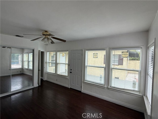 Building Photo - 527 S Orchard Dr