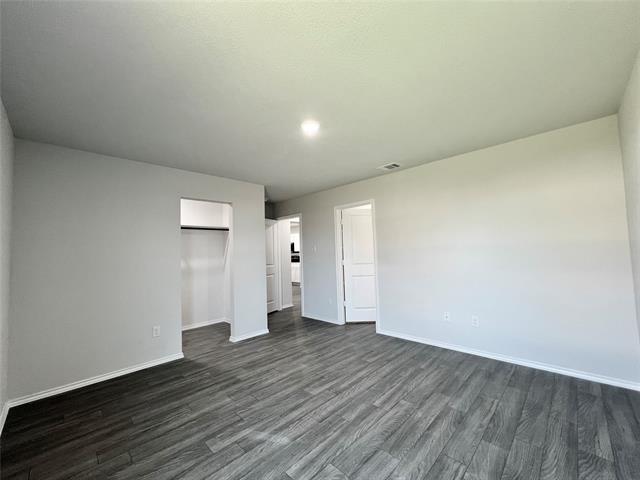 Building Photo - 833 Bluffview Dr
