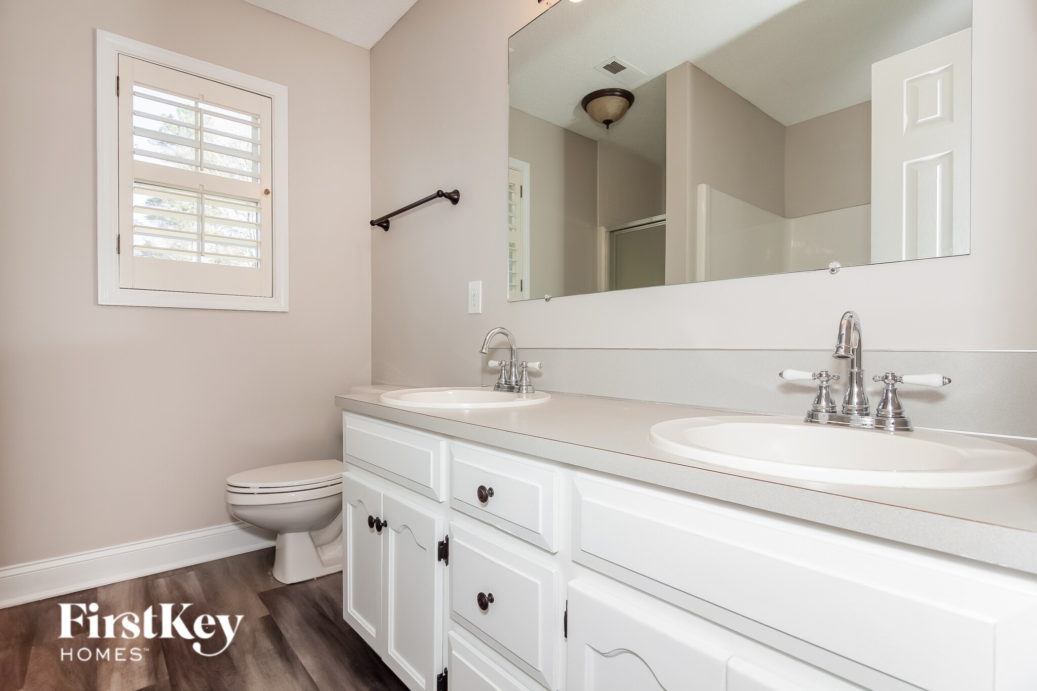 Building Photo - 120 Hunters Pointe Dr