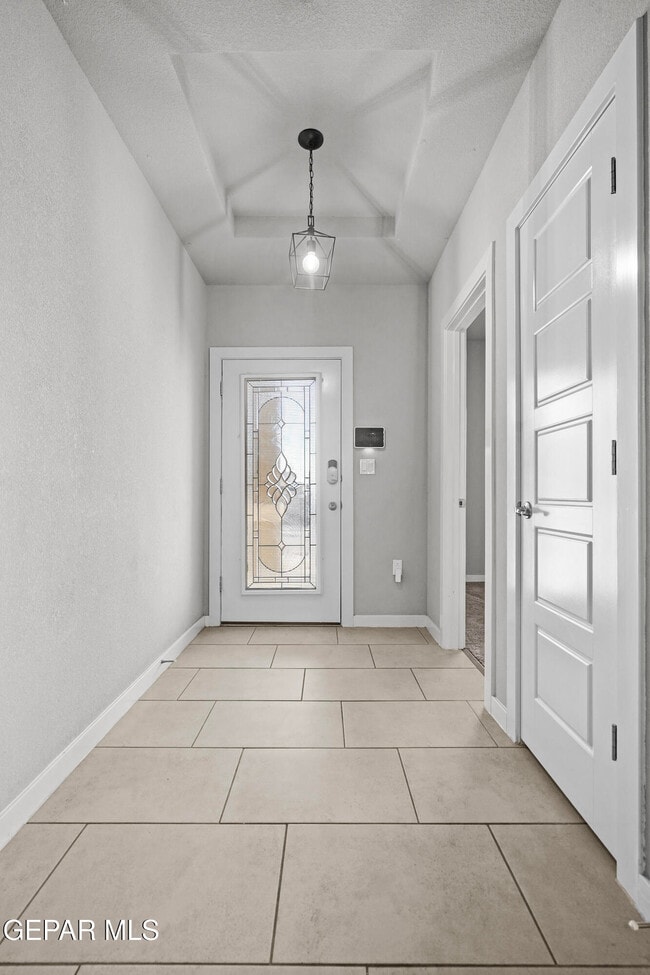 Building Photo - 6981 Black Mesquite Dr