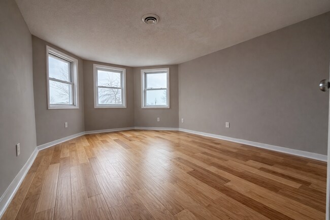 Building Photo - 331 Belleville Ave