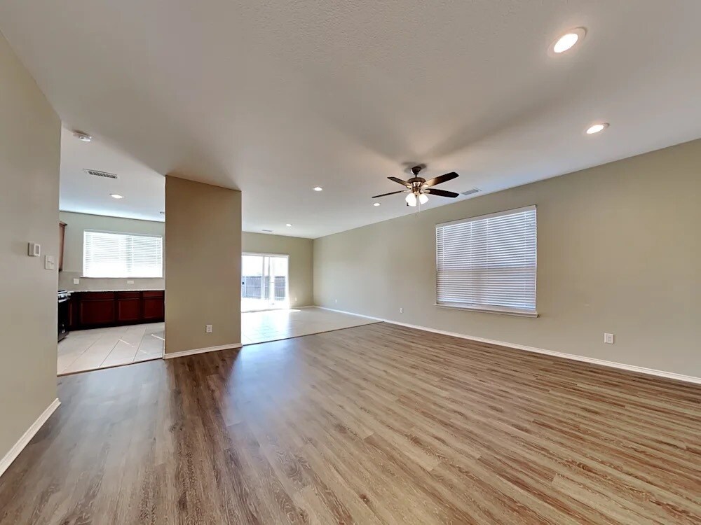 Building Photo - 2103 Slow Stream Dr