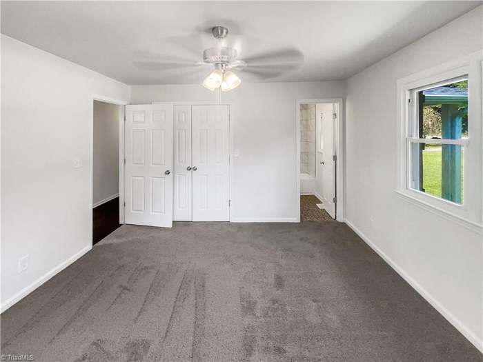 Building Photo - 2030 Chesapeake Dr