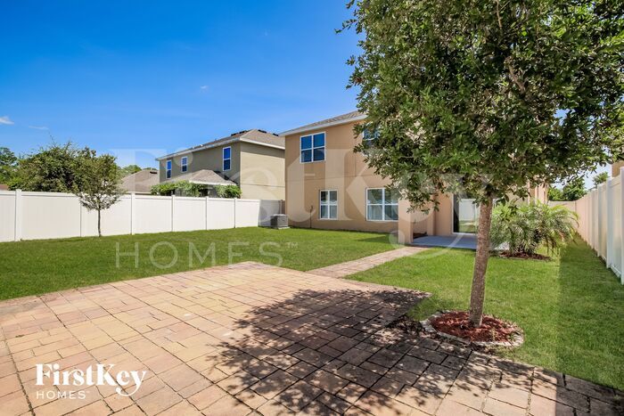 Building Photo - 4877 Rockvale Dr
