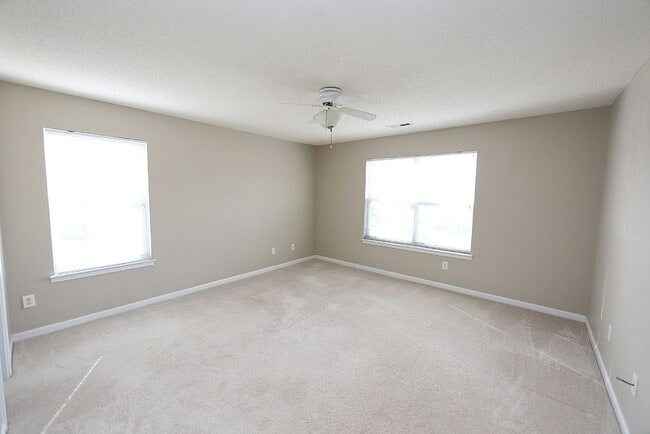 Building Photo - 3 Bedroom Home/2 Car Garage  *NW Raleigh L...