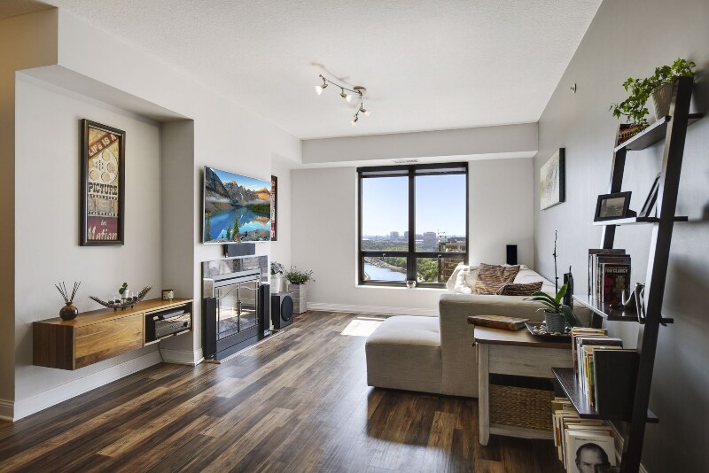 Building Photo - 100 3rd Ave S