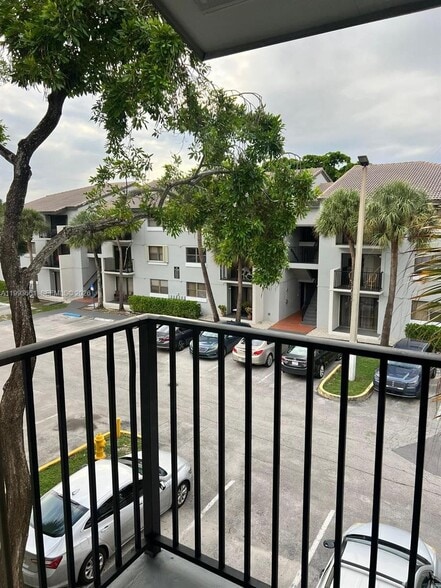 Building Photo - 7200 NW 179th St