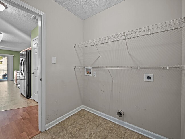 Building Photo - 101 Berwick Ct