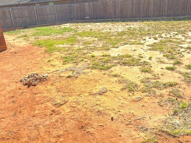 Building Photo - 1303 Terra Cotta St