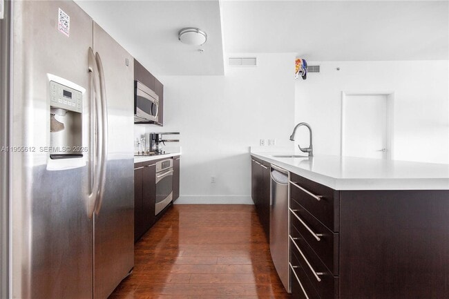 Building Photo - 90 SW 3rd St