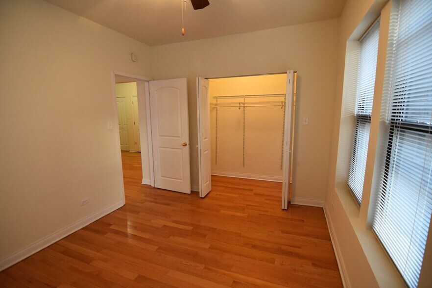 Building Photo - 720 W Grace St