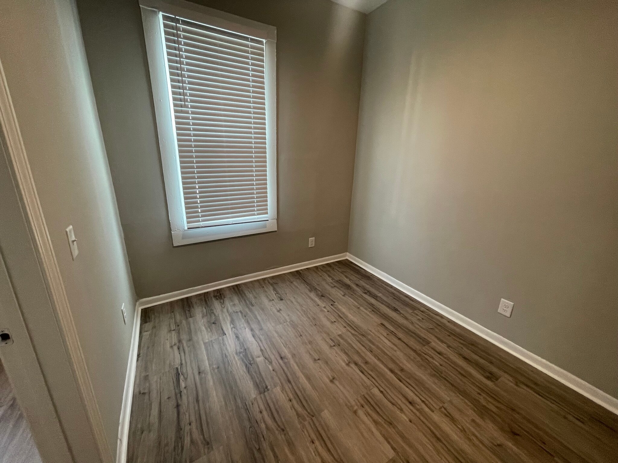 Building Photo - 1157 Olympia Ave