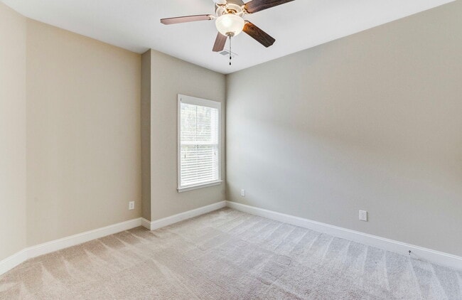 Building Photo - 2005 Kings Gate Ln