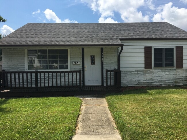 Building Photo - 3BR Ranch