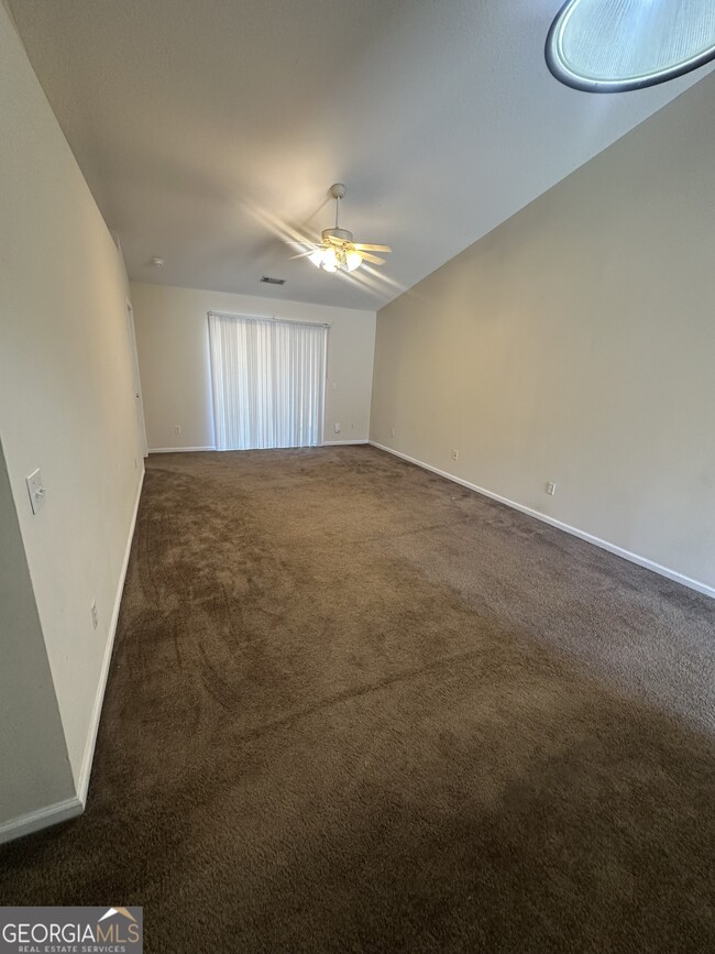 Building Photo - 409 E Lawnwood Ave