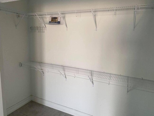 Building Photo - 1924 Elizabeth St