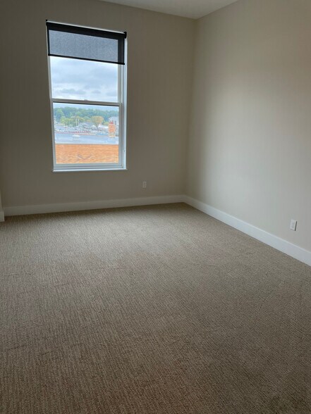 Bedroom - 253 Center St