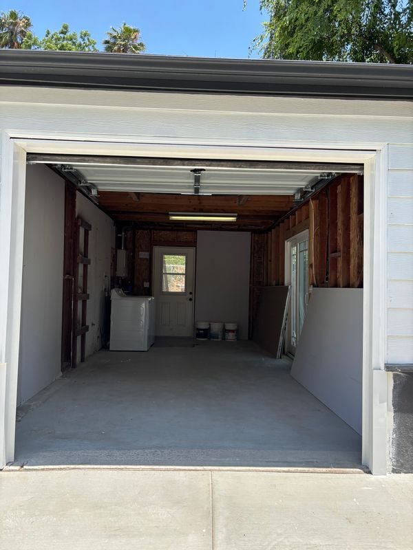 Building Photo - 2315 Bonillo Dr