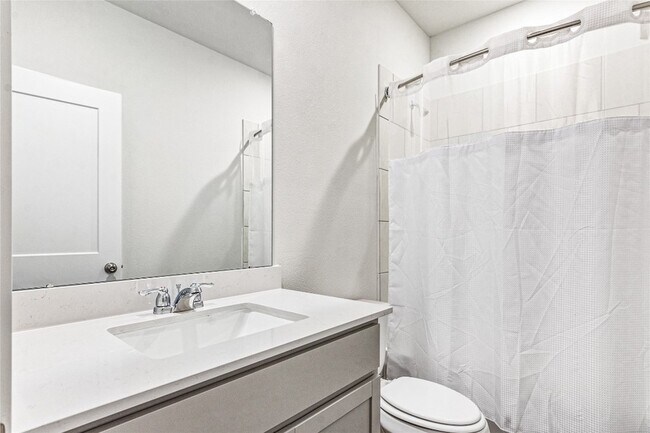 Building Photo - 30223 Fledged Wing Dr