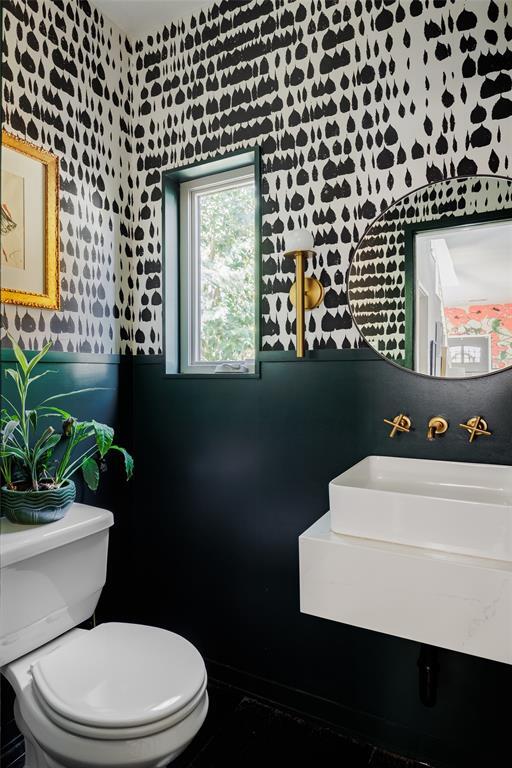 Building Photo - 2412 Wilson St