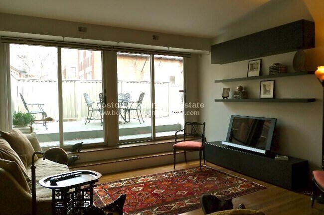 Building Photo - 23 Church St