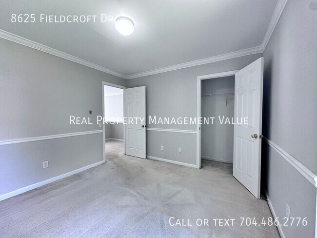 Building Photo - 8625 Fieldcroft Dr