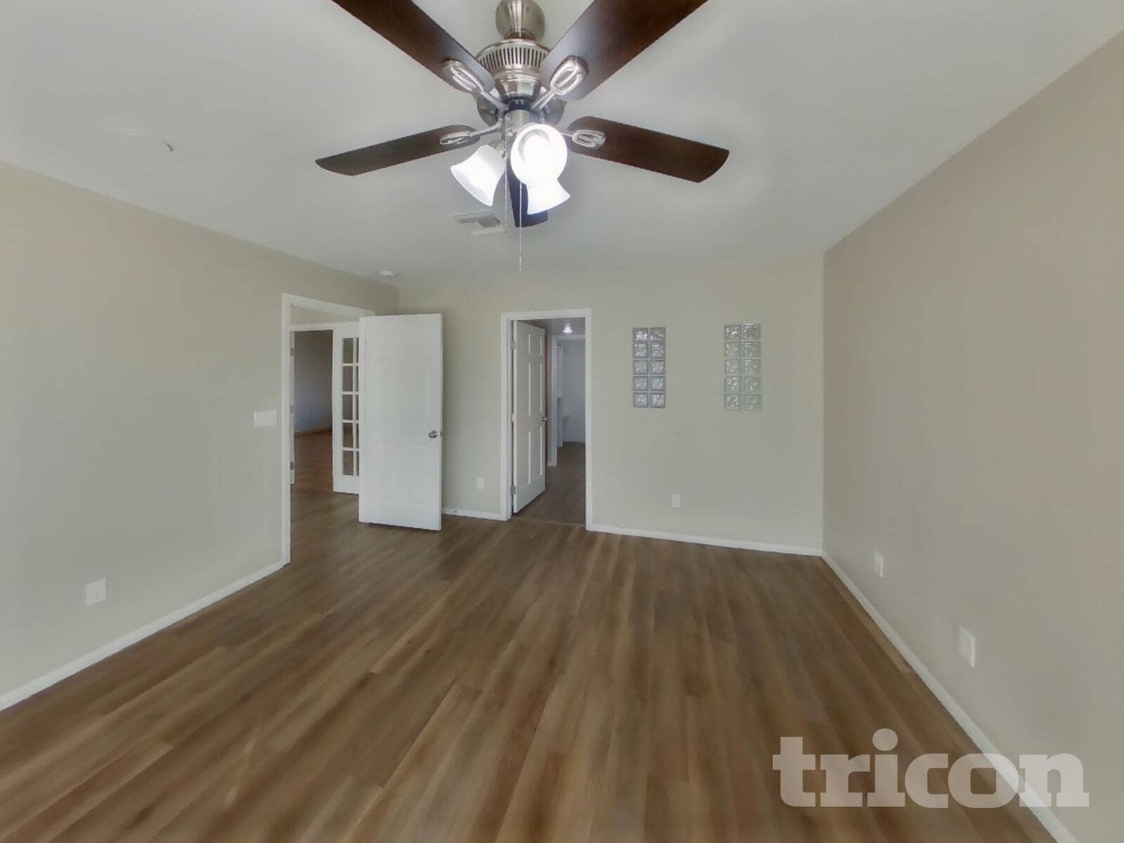 Building Photo - 4809 W Cochise Dr