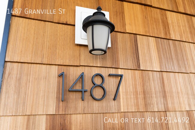 Building Photo - 1487 Granville St