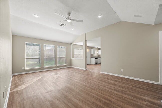 Building Photo - 7134 Prairie Village Dr