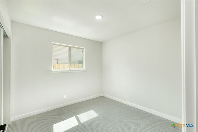 Building Photo - 1702 Wagon Gap Dr