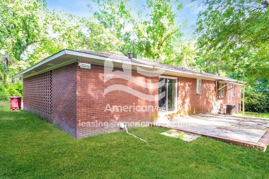 Building Photo - 2254 Companion Dr