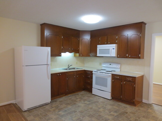 Building Photo - Kincaid Circle Apartments
