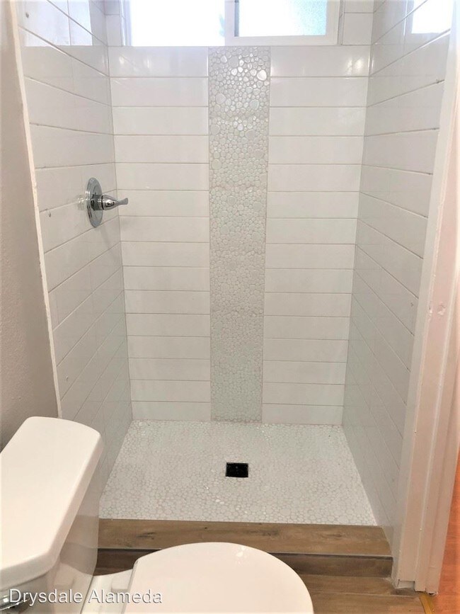 Building Photo - 2 br, 2 bath House - 1083 Park Ave