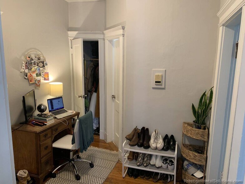 Building Photo - 95 Gordon St