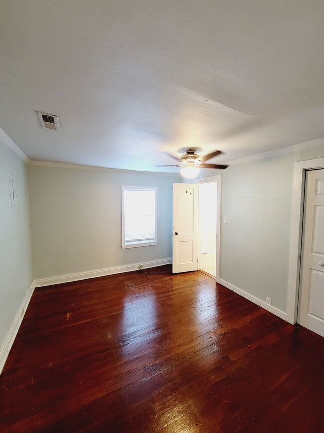 Building Photo - WRIGHTSVILLE AVE - Charming Cottage Style ...