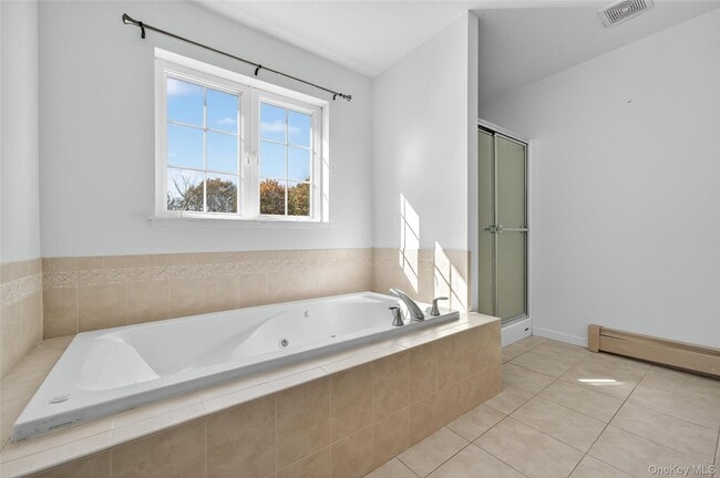 Building Photo - 1281 NY-208
